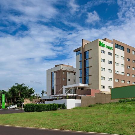 Ibis Styles Ribeirao Preto Maurilio Biagi Hotel ภายนอก รูปภาพ