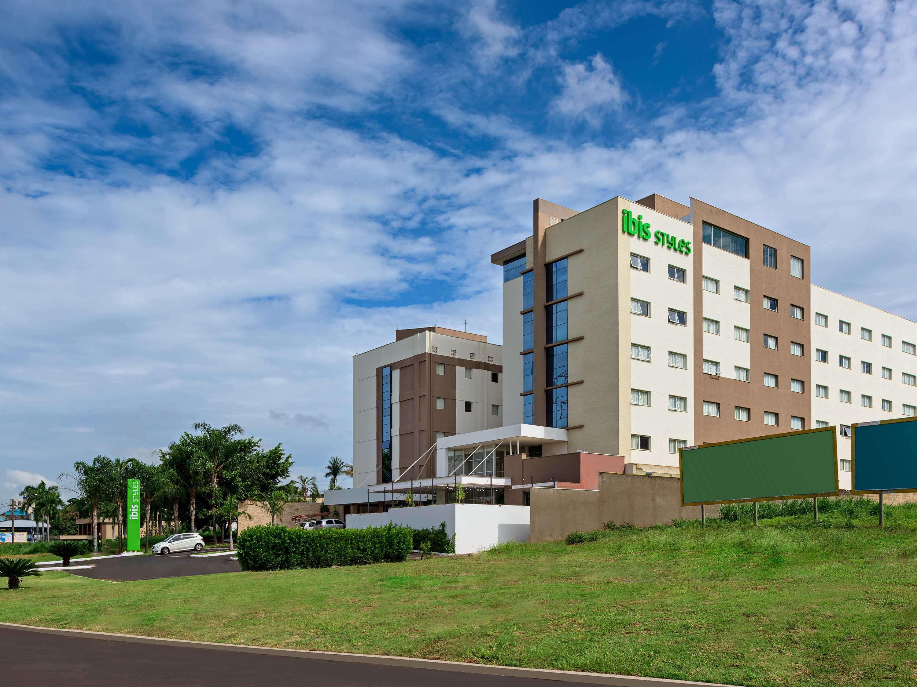 Ibis Styles Ribeirao Preto Maurilio Biagi Hotel ภายนอก รูปภาพ